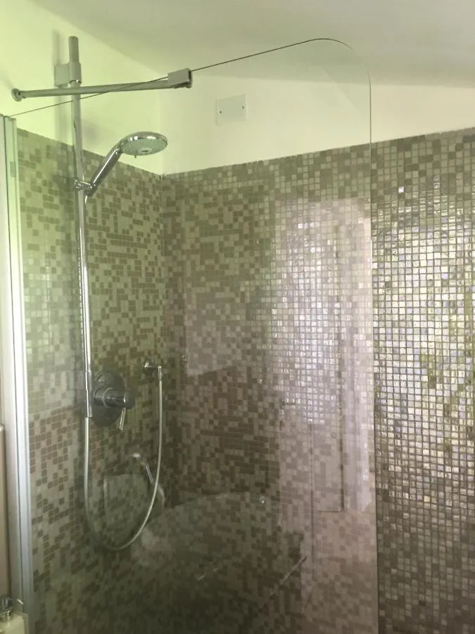 Apartment Appartamento Moderno Con Ampia Terrazza Castelletto Di Brenzone